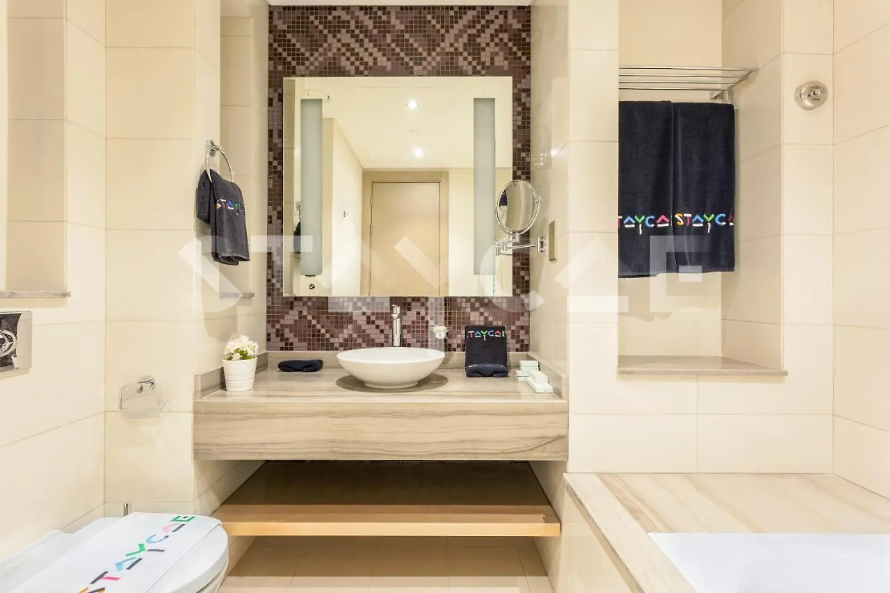 Staycae Paramount Towers Dubai